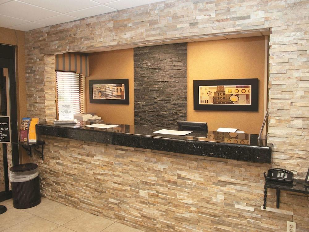 La Quinta Inn By Wyndham Columbia Se Fort Jackson Ngoại thất bức ảnh