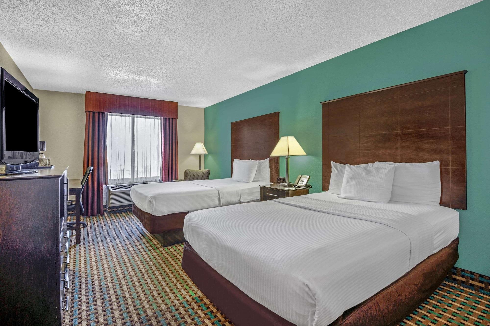 La Quinta Inn By Wyndham Columbia Se Fort Jackson Ngoại thất bức ảnh