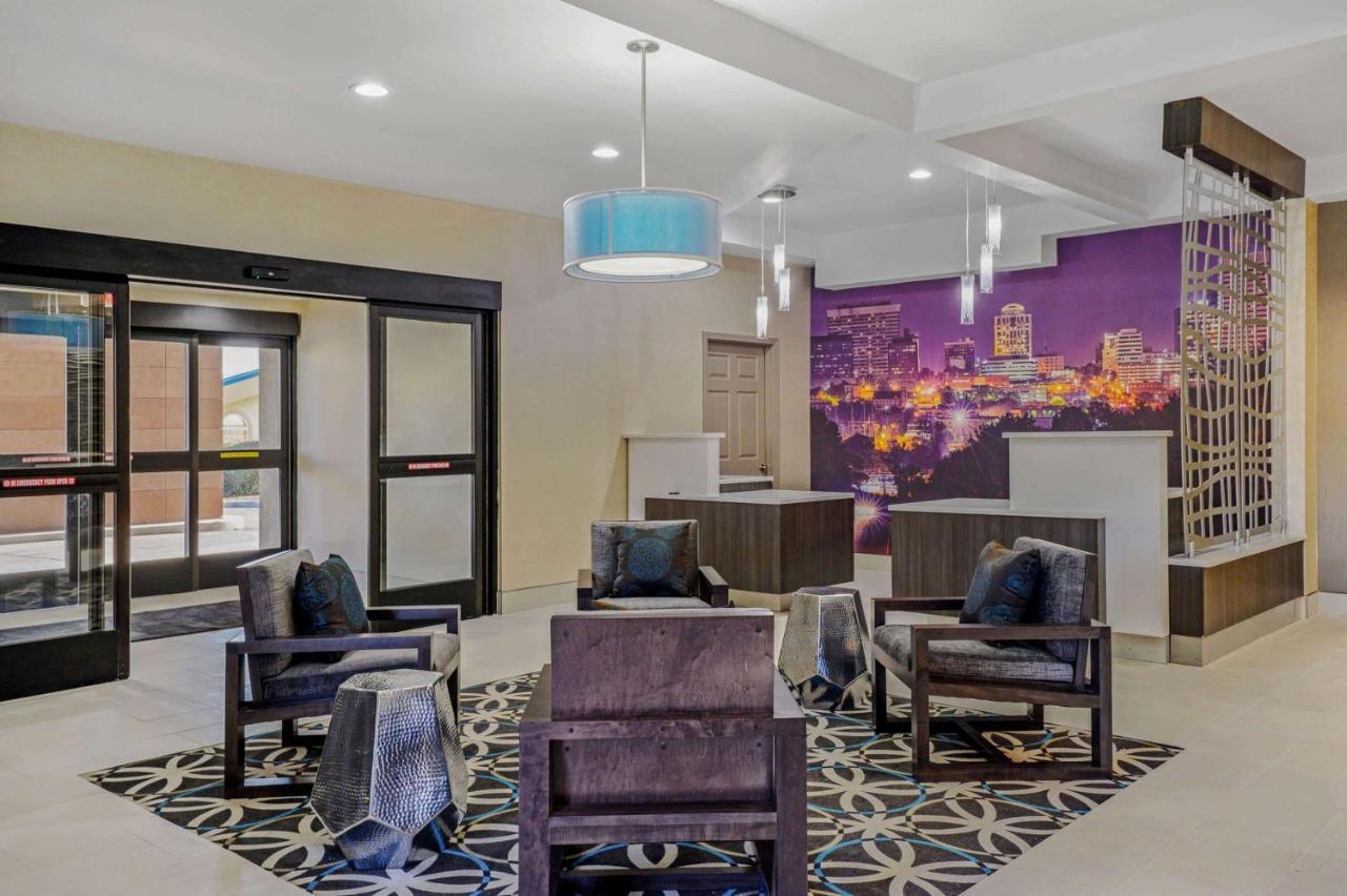 La Quinta Inn By Wyndham Columbia Se Fort Jackson Ngoại thất bức ảnh